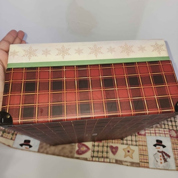 🎄140 Christmas Suitcase with Santa Design - Picture 6 of 9